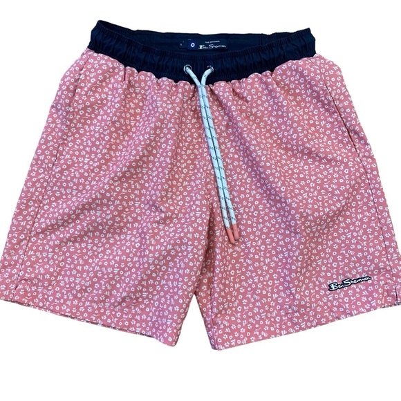 Ben Sherman Mens Swim Trucks Board Shorts Coral With White Flowers Size Small - Picture 1 of 9
